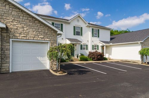 58b-4726 Parrau Dr, Columbus, OH, 43228-8452 | Card Image