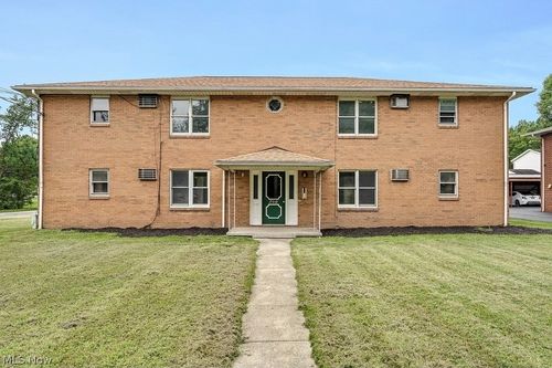 895 Cook Ave, Youngstown, OH, 44512-2428 | Card Image