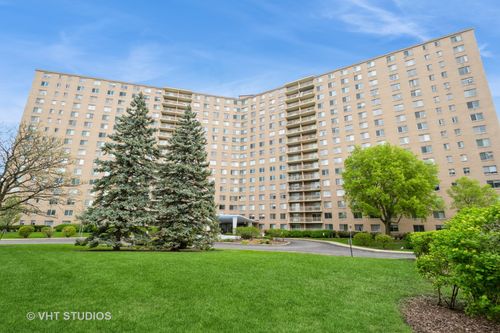 ste-1504-7061 N Kedzie Ave, Chicago, IL, 60645-2870 | Card Image