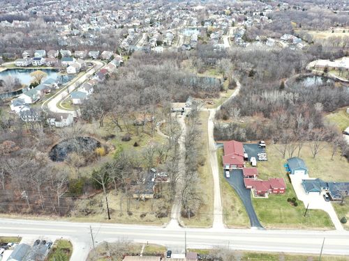 18238 W Gages Lake Rd, Grayslake, IL, 60030-1817 | Card Image