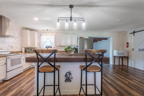 125 Duncan Dr, Russellville, AL, 35654-7511 | Card Image