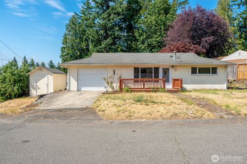 621 Tacoma Ave Ne, Renton, WA, 98056-3906 | Card Image