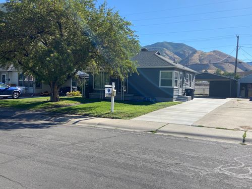 692 Brookside Dr, Springville, UT, 84663-2350 | Card Image