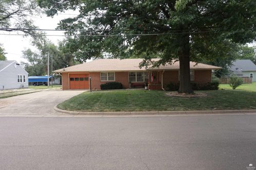 304 Ne 12th St, Abilene, KS, 67410-1916 | Card Image
