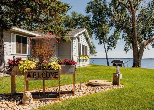 46744 County Highway 51, Perham, MN, 56573-8139 | Card Image