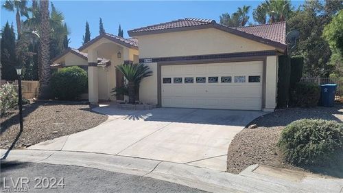 5709 Spicewood Cir, Las Vegas, NV, 89130-2039 | Card Image