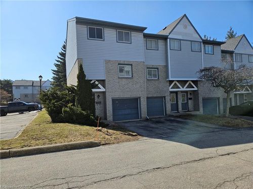 43-589 Beechwood Dr, Waterloo, ON, N2T2K9 | Card Image