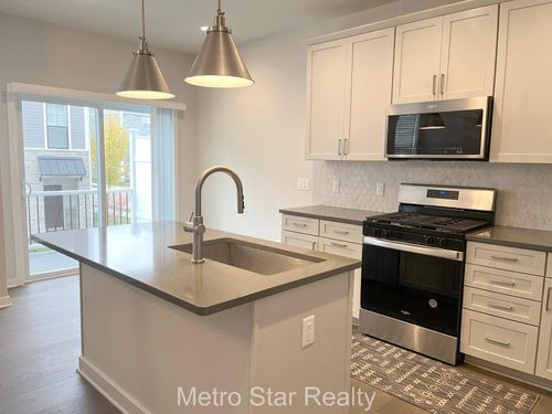 2901 Corston Rd, Ann Arbor, MI, 48105-3714 | Card Image