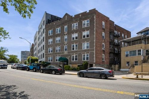 6309 Kennedy Blvd, West New York, NJ, 07093-4132 | Card Image