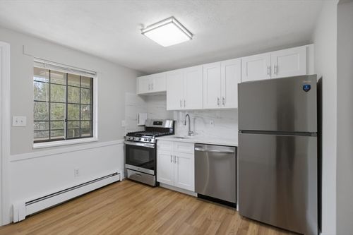 5a-30 Colonial Dr, Andover, MA, 01810-7302 | Card Image