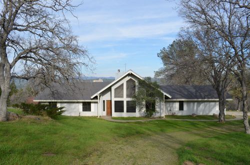 41770 Lilley Mountain Dr, Coarsegold, CA, 93614-9007 | Card Image