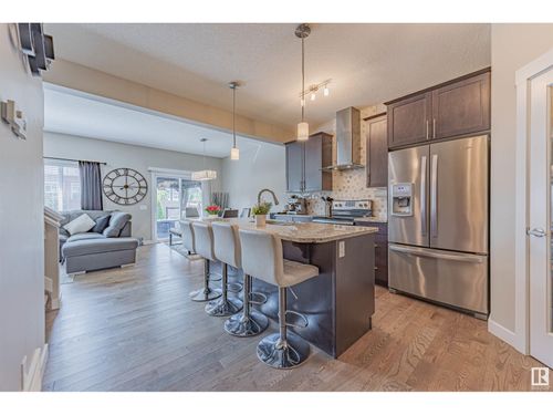 16824 65 St Nw, Edmonton, AB, T5Y3W6 | Card Image