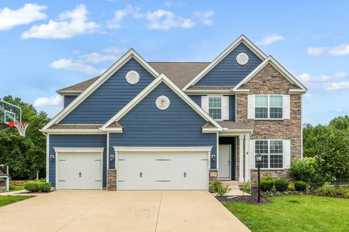 6749 Hidden Creek Loop, Galena, OH, 43021-7607 | Card Image