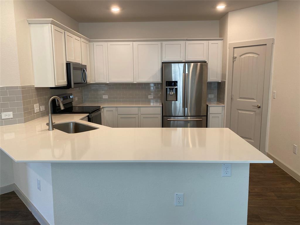 Residential Lease in Pflugerville 3