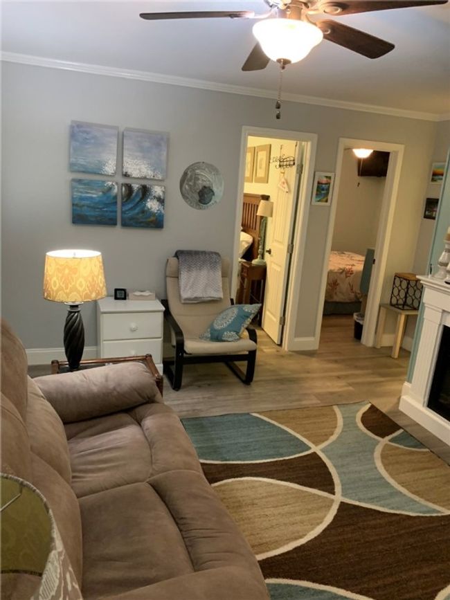 11 - 108 Laurel St, Condo with 2 bedrooms, 1 bathrooms and 1 parking in Fulton TX | Image 4