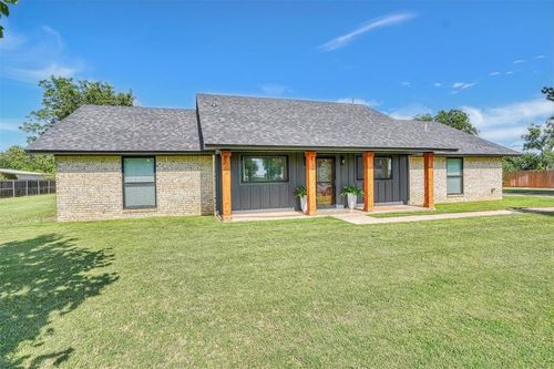 20426 E County Road 1567, Altus, OK, 73521-8305 | Card Image