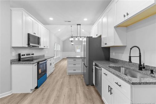 90 Miry Creek Ln, Clinton, NC, 28328-4644 | Card Image