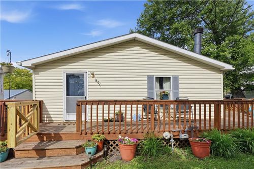 806 West St, Stewartsville, MO, 64490-6138 | Card Image