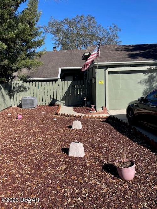 110 Timberline Trl, Ormond Beach, FL, 32174-4925 | Card Image
