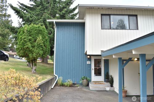 3a-1924 75th St Se, Everett, WA, 98203-6842 | Card Image