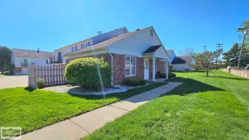 35535 Stillmeadow Ln, Clinton Twp, MI, 48035-3246 | Card Image