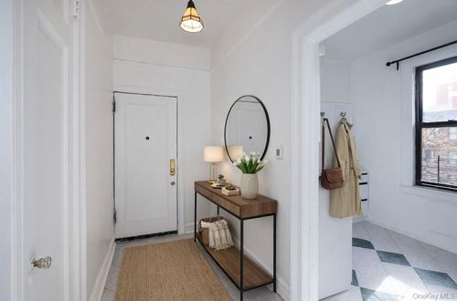 apt-233-115 Metropolitan Ave, Richmond Hill, NY, 11418-1058 | Card Image