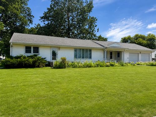 928 E 9th St, Spencer, IA, 51301-4746 | Card Image