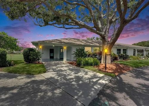 1214-1214 Haddington Cir, SUN CITY CENTER, FL, 33573-6313 | Card Image