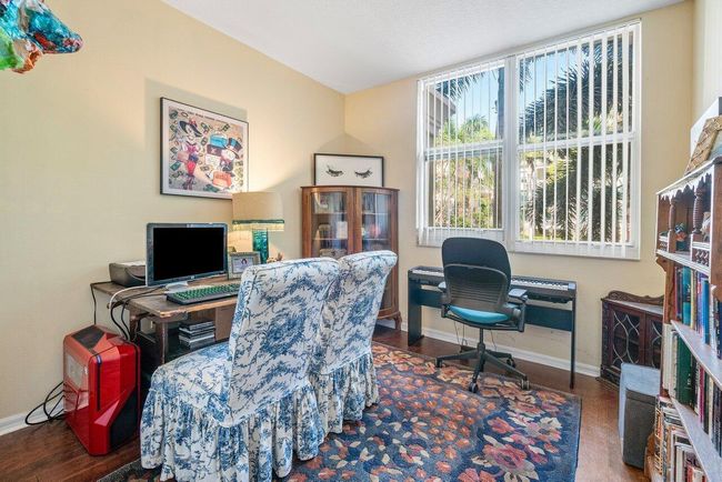 APT-201 - 804 E Windward Way, Condo with 3 bedrooms, 2 bathrooms and null parking in Lantana FL | Image 14