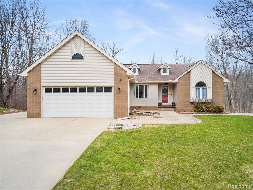 2165 Dublin Court, Sold in Brandon Twp Zoocasa