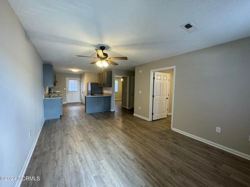 2203 Hurt Dr, Rocky Mount, NC, 27804-8150 | Card Image
