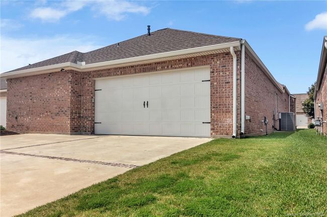 1221 Five Oaks Dr, House other with 3 bedrooms, 2 bathrooms and 2 parking in Lake Charles LA | Image 20