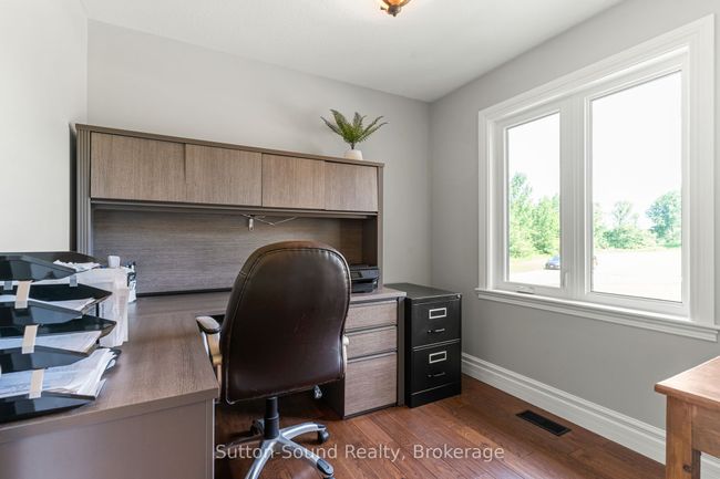 782801 3 Sideroad, House other with 4 bedrooms, 4 bathrooms and 25 parking in Chatsworth ON | Image 17