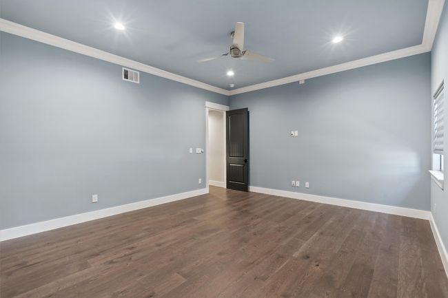 Primary Bedroom | Image 19