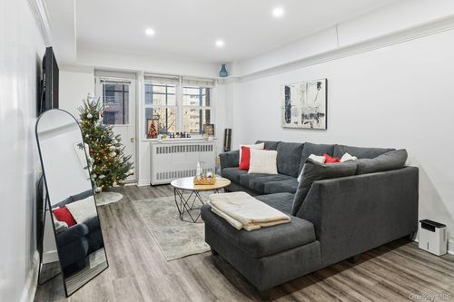 apt-233-50 Barker St, Mount Kisco, NY, 10549-1729 | Card Image