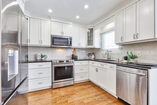 1945 Rosebank Rd, House other with 4 bedrooms, 3 bathrooms and 4 parking in Pickering ON | Image 10