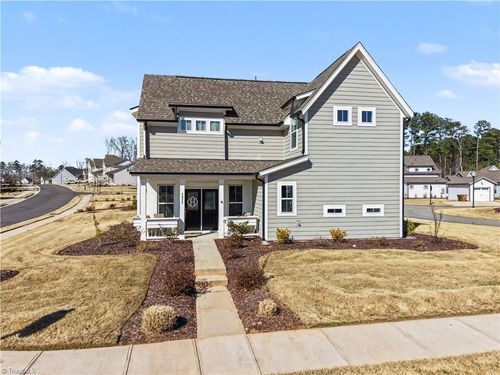3922 Lundin Dr, Greensboro, NC, 27407-7954 | Card Image