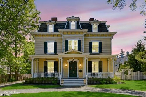 21 Franklin Pl, Morristown, NJ, 07960-5304 | Card Image