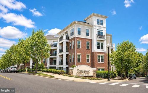 5-b06-2055 26th St S, ARLINGTON, VA, 22206-2888 | Card Image