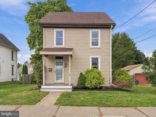 120 S 11th St, QUAKERTOWN, PA, 18951-1548 | Card Image