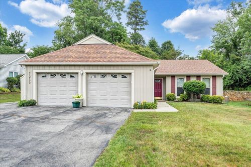7029 Autumn Wood Ln, Roanoke, VA, 24019-2111 | Card Image