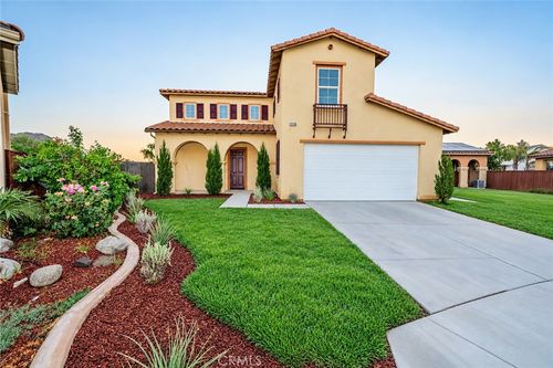 1246 Reisling Dr, Perris, CA, 92571-7339 | Card Image