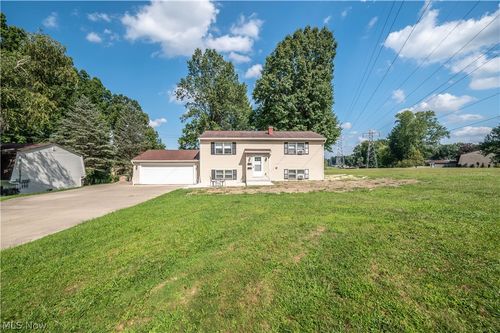 3907 S Schenley Avenue, Youngstown, OH, 44511 | Card Image