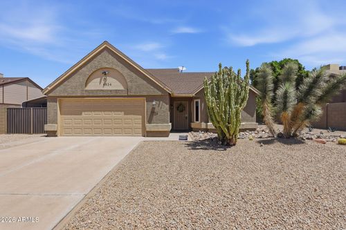 6824 W Cinnabar Ave, Peoria, AZ, 85345-6884 | Card Image