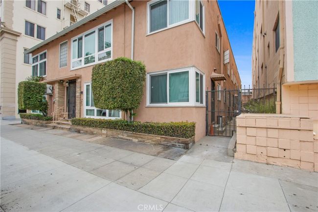 UNIT-7 - 325 Cedar Ave, Condo with 1 bedrooms, 1 bathrooms and null parking in Long Beach CA | Image 9