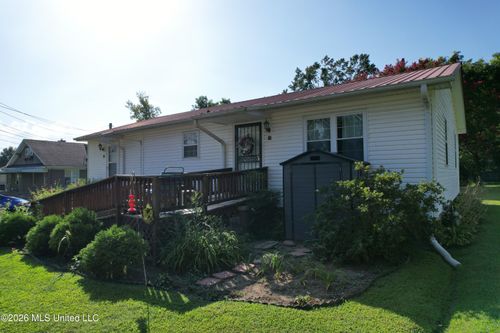 25 S Center St, Potts Camp, MS, 38659-9531 | Card Image