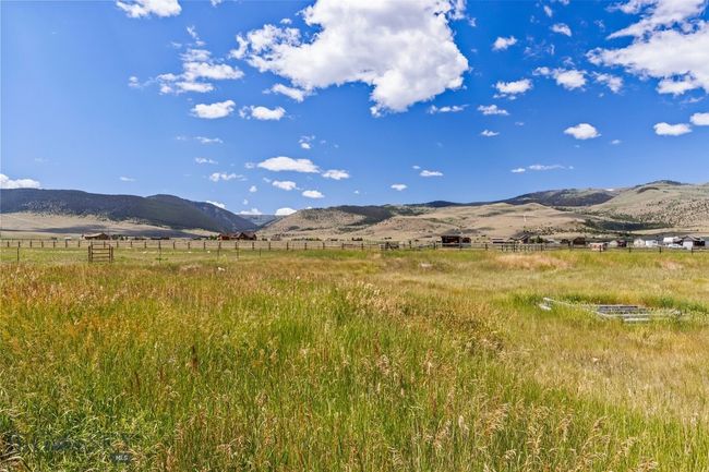 30 Hayfield Loop Trl, House other with 2 bedrooms, 1 bathrooms and null parking in Ennis MT | Image 35