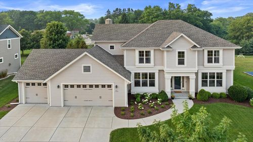 N47W7810 Parkland Road, Cedarburg, WI, 53012 | Card Image
