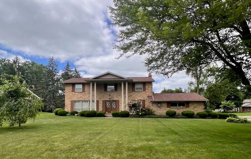 1384 Wagon Wheel Ln, Grand Blanc, MI, 48439-4850 | Card Image
