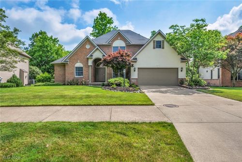 4463 Doral Drive, Avon, OH, 44011 | Card Image